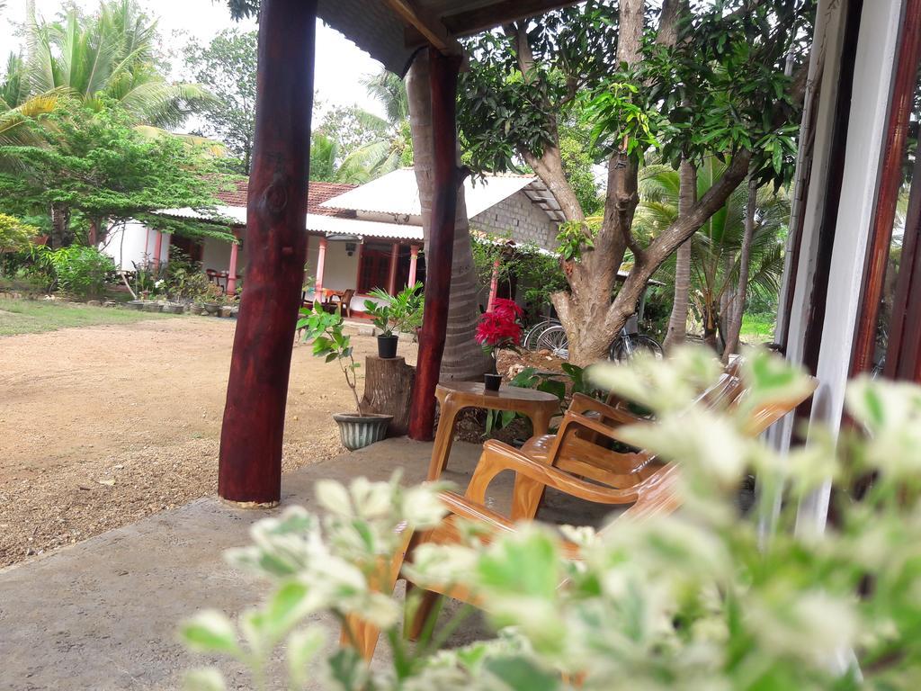 Sigiri Picaso Home Stay Sigiriya Habitación foto